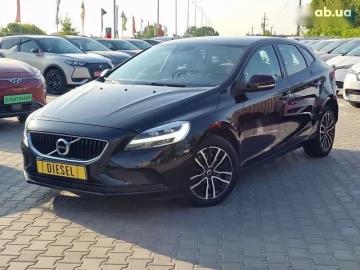 Авто Volvo V40 2018 № 7827868