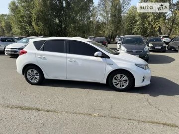 Авто Toyota Auris 2013 № 6777293