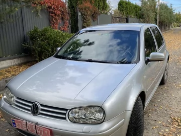 Авто Volkswagen Golf 2002 № 6784182