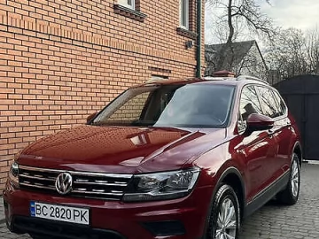 Авто Volkswagen Tiguan 2017 № 6789969