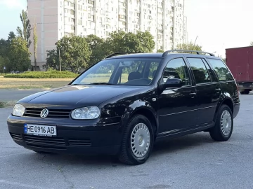 Авто Volkswagen Golf 2001 № 6835745
