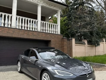 Авто Tesla Model S 2016 № 6842215