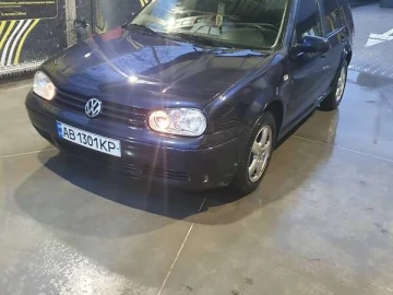 Авто Volkswagen Golf 2000 № 6978915