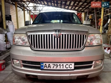 Авто Lincoln Navigator 2005 № 6987955