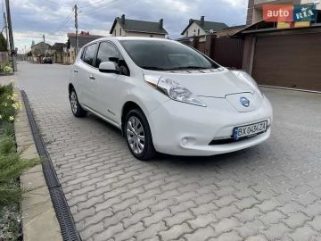 Авто Nissan Leaf 2015 № 7020590