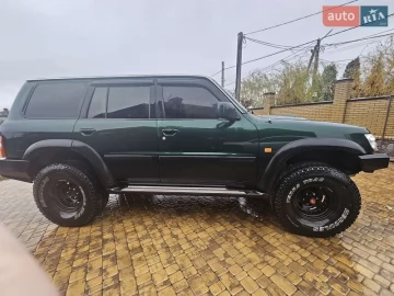 Авто Nissan Patrol 2004 № 7040618