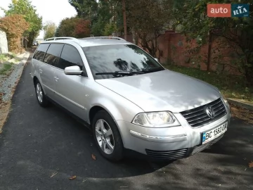 Авто Volkswagen Passat 2003 № 7042262
