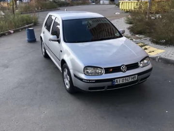 Авто Volkswagen Golf 2000 № 7043132
