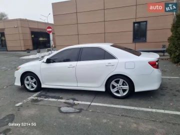 Авто Toyota Camry 2013 № 7044038