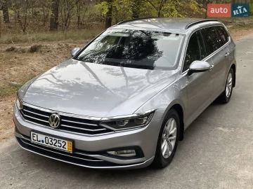 Авто Volkswagen Passat 2020 № 7044165