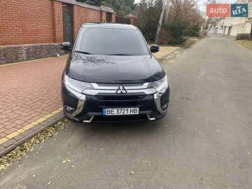 Авто Mitsubishi Outlander 2019 № 7072502