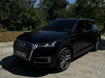 Авто Audi Q7 E-Tron 2017 № 7072892