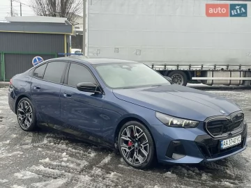 Авто BMW I5 2023 № 7105061