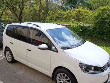 Авто Volkswagen Touran 2014 № 7110415