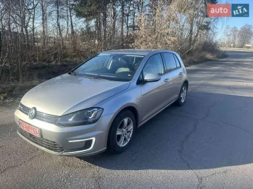 Авто Volkswagen E-Golf 2015 № 7120479