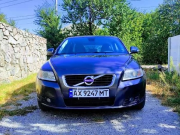 Авто Volvo V50 2011 № 7121227