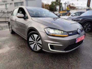 Авто Volkswagen E-Golf 2015 № 7128026