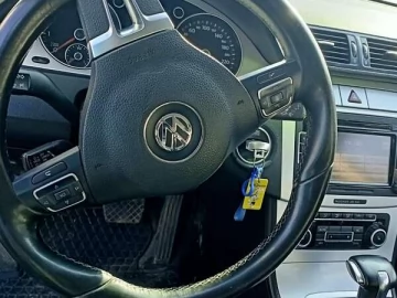 Авто Volkswagen Passat 2010 № 7129039