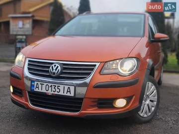 Авто Volkswagen Touran 2010 № 7129905