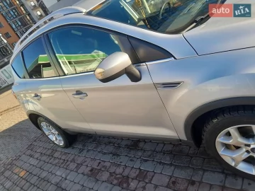 Авто Ford Kuga 2011 № 7130437