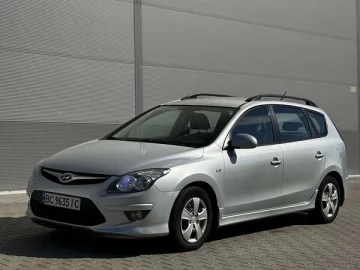 Авто Hyundai I30 2010 № 7130883