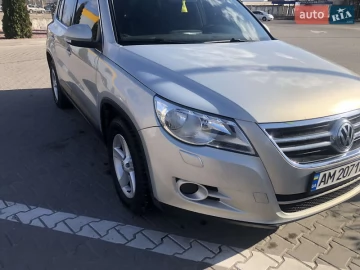 Авто Volkswagen Tiguan 2010 № 7131025
