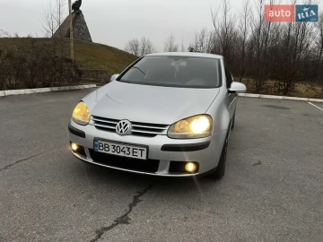 Авто Volkswagen Golf 2003 № 7134127