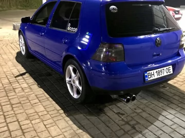 Авто Volkswagen Golf 2001 № 7134237