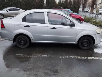 Авто Chevrolet Aveo 2007 № 7135875