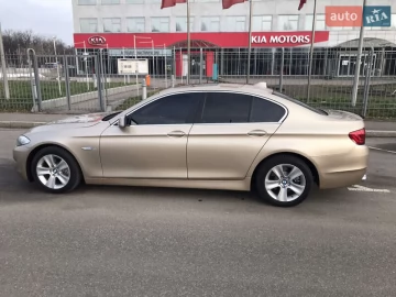 Авто BMW 5 Series 2010 № 7138715