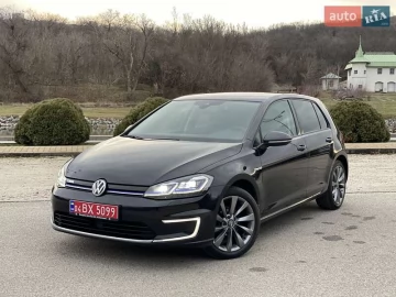 Авто Volkswagen E-Golf 2017 № 7138785