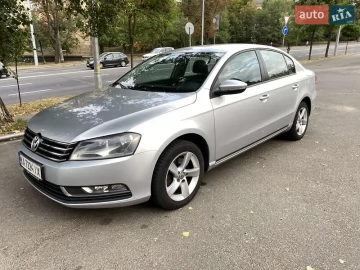 Авто Volkswagen Passat 2012 № 7139636