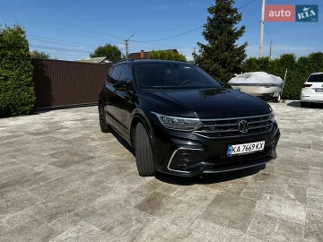 Авто Volkswagen Tiguan 2022 № 7140295