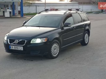 Авто Volvo V50 2010 № 7140722