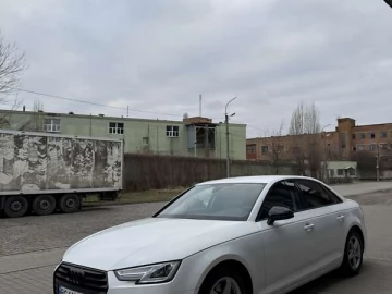 Авто Audi A4 2019 № 7142702