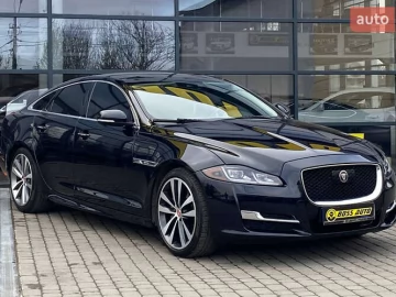 Авто Jaguar Xj 2017 № 7143290