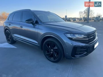 Авто Volkswagen Touareg 2024 № 7149955