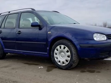 Авто Volkswagen Golf 2000 № 7150095