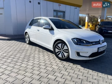 Авто Volkswagen E-Golf 2014 № 7151186