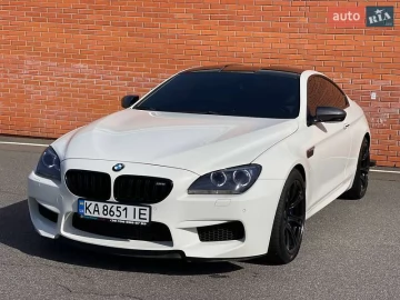 Авто BMW M6 2012 № 7152138
