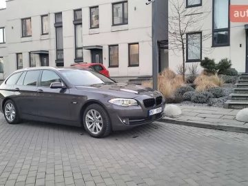Авто BMW 5 Series 2011 № 7153567