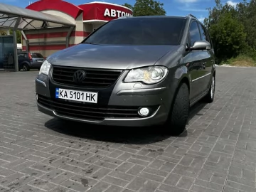 Авто Volkswagen Touran 2007 № 7155296