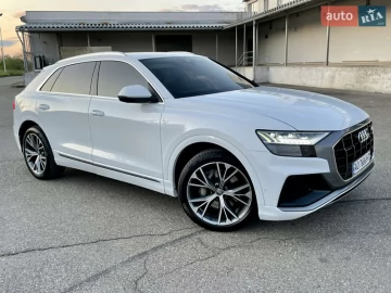 Авто Audi Q8 2018 № 7155712