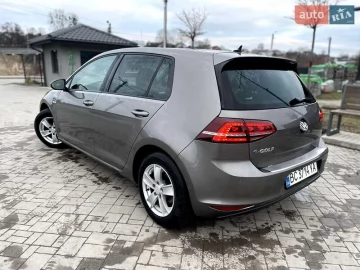 Авто Volkswagen E-Golf 2015 № 7156971