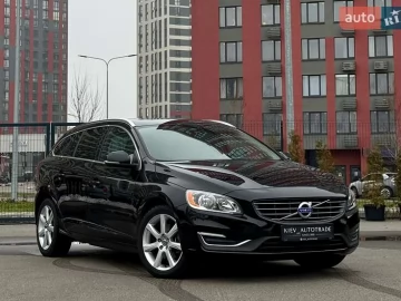 Авто Volvo V60 2016 № 7157005