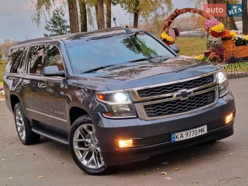 Авто Chevrolet Suburban 2018 № 7159098