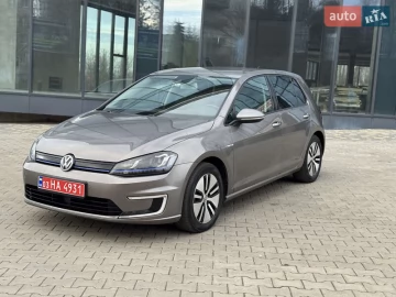 Авто Volkswagen E-Golf 2016 № 7160211