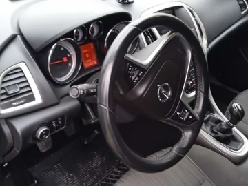Авто Opel Astra 2011 № 7161208