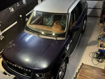 Авто Land Rover Range Rover Sport 2010 № 7161553