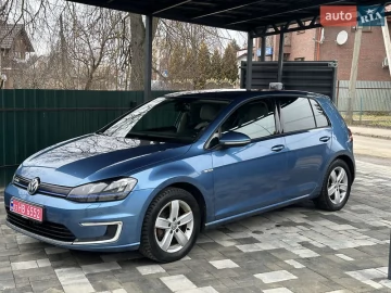 Авто Volkswagen E-Golf 2016 № 7162304